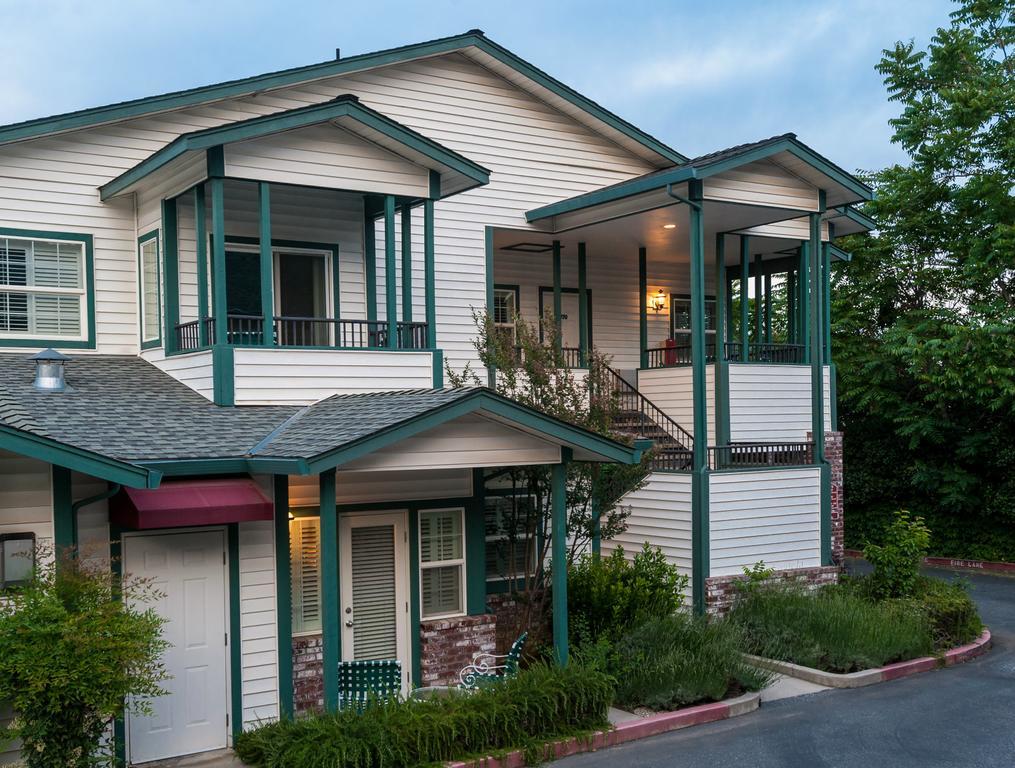 Grass Valley Courtyard Suites Екстер'єр фото