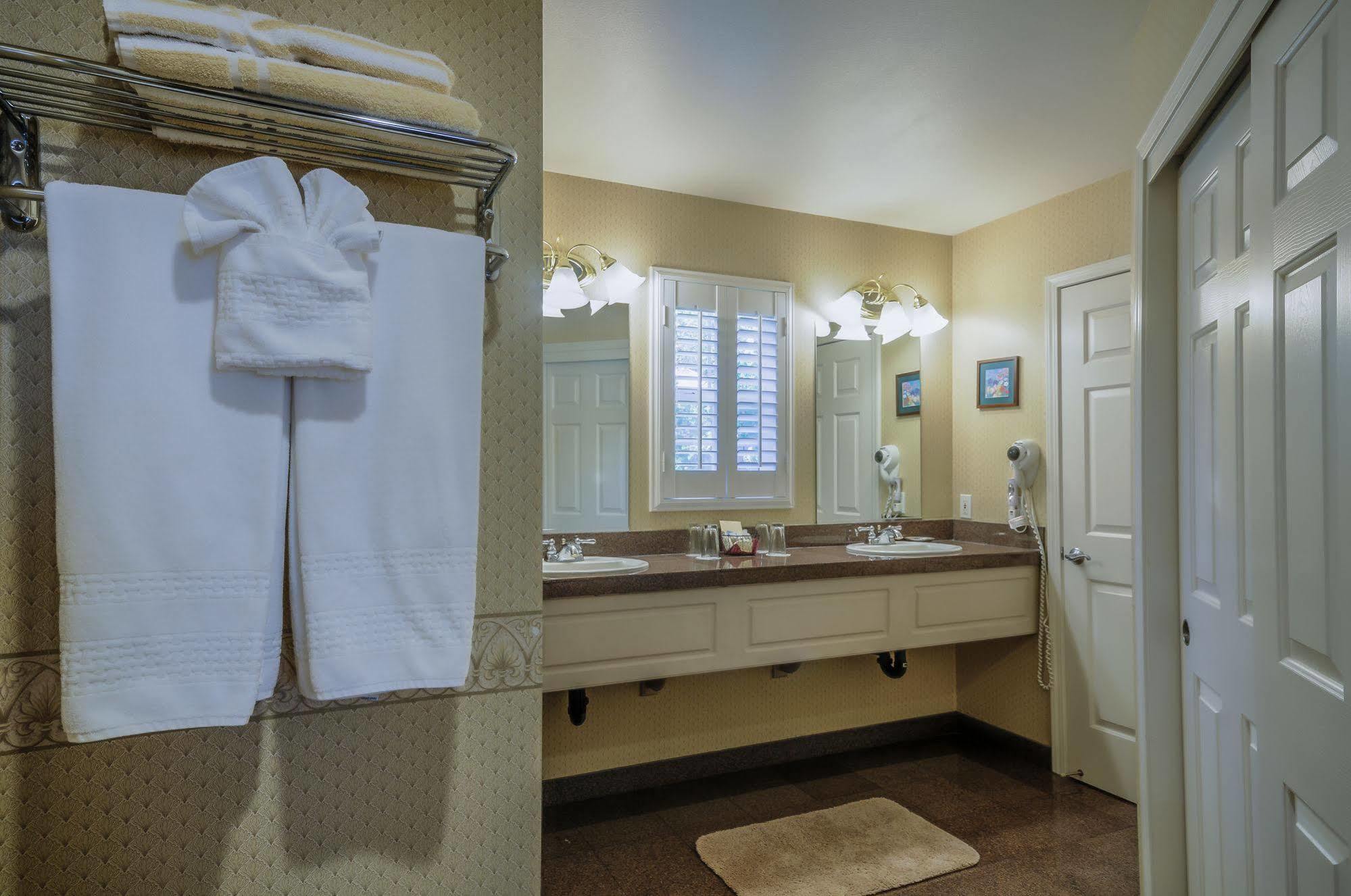 Grass Valley Courtyard Suites Екстер'єр фото